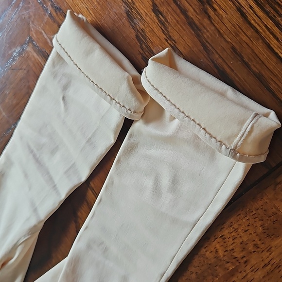 Vintage Cream Nylon 14-Inch Ladies Gloves, Size 6.5 - Picture 11 of 16